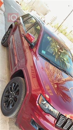 جیپ گراند شیرۆکی